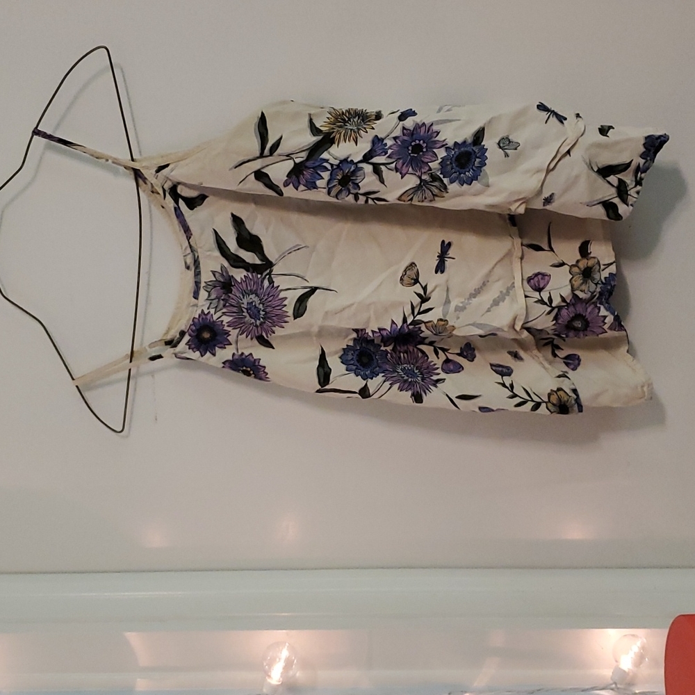 Sleeveless Floral Swing Top